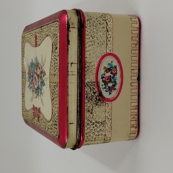 Made in Holland metal hinged tin can floral ornate embossed pink trim vintage - Picture 3 of 12